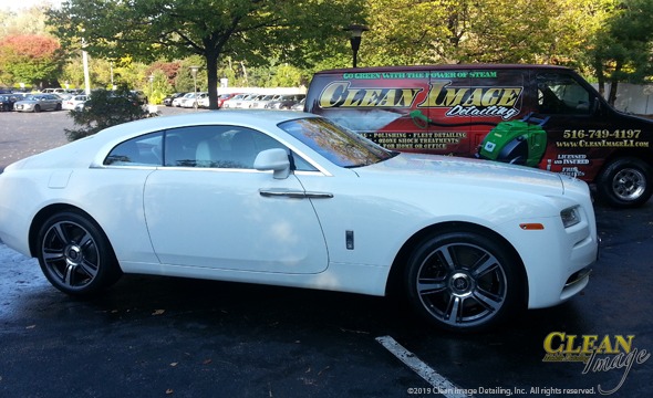 Mobile Detailing: White Rolls Royce after full detailing service.